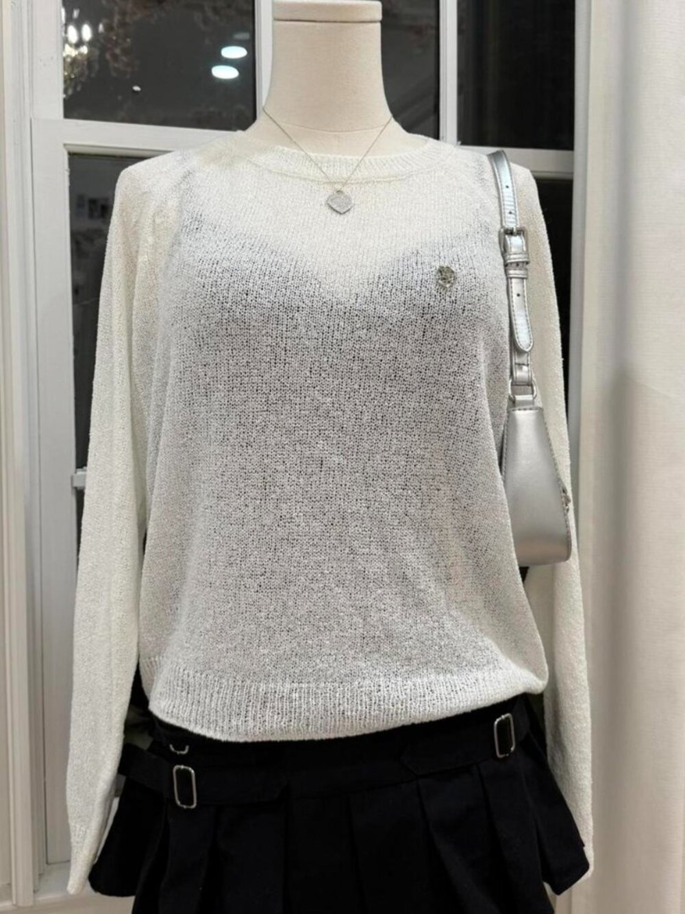 Women's White and Grey Top